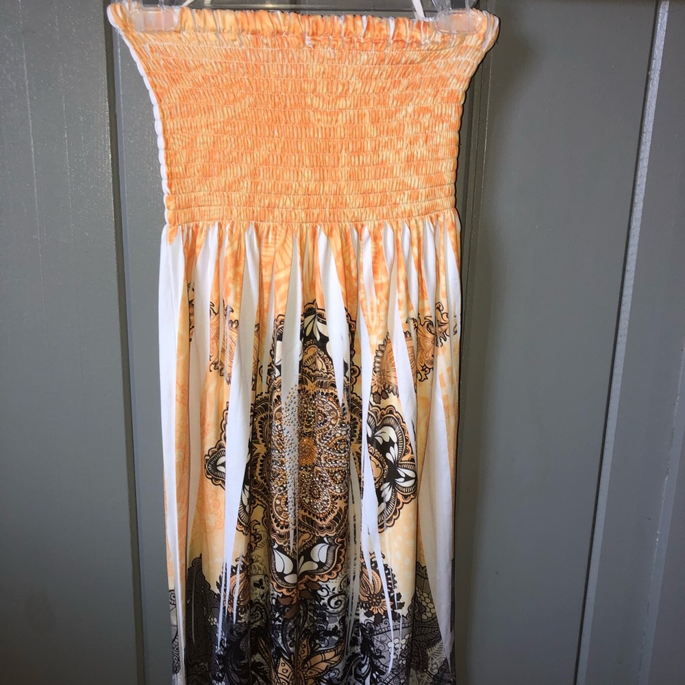Cute yellow and black pattern dress